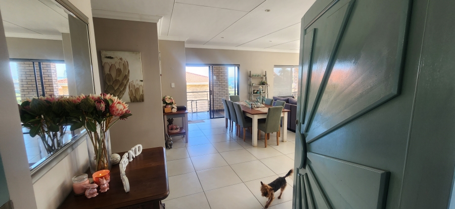 6 Bedroom Property for Sale in Dana Bay Western Cape
